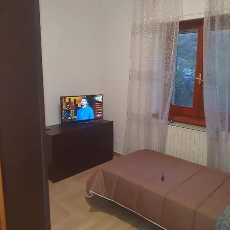 Paradiso 住宿加早餐酒店 Paganica